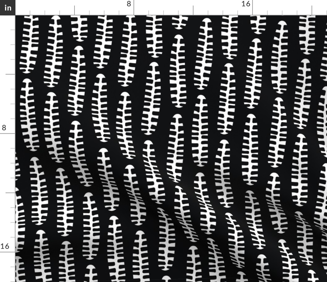 Monochrome Abstract Leaves Pattern Large