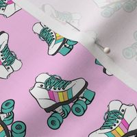 (small scale) roller skates - pink C18BS
