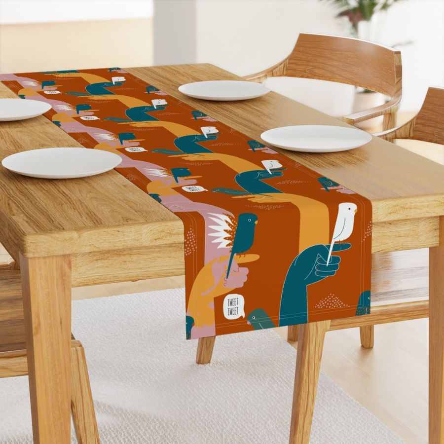 HOME_GOOD_TABLE_RUNNER