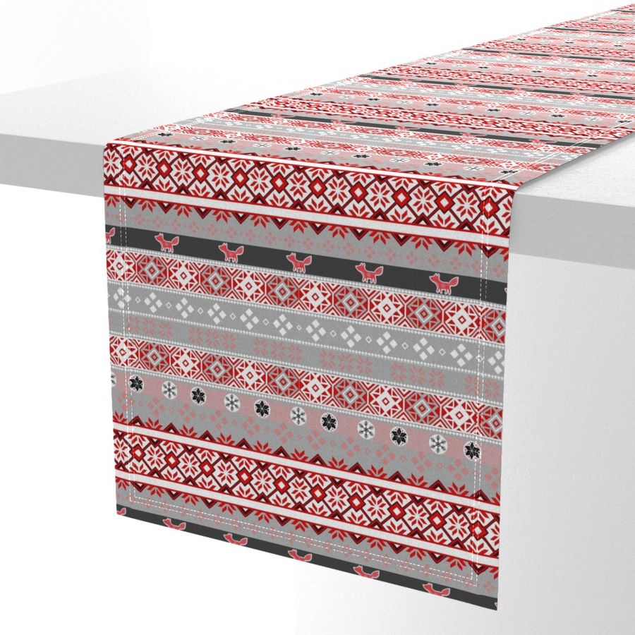 HOME_GOOD_TABLE_RUNNER