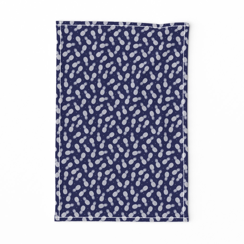 Pineapple - Navy background xs