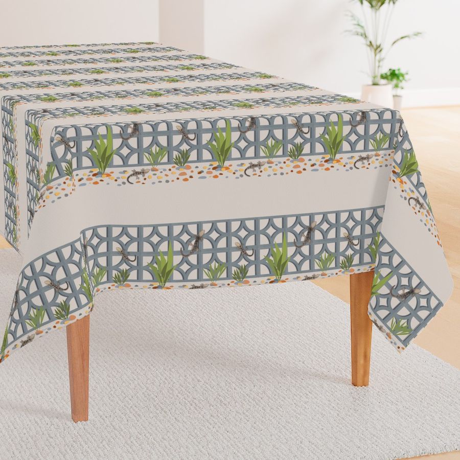 HOME_GOOD_RECTANGULAR_TABLE_CLOTH