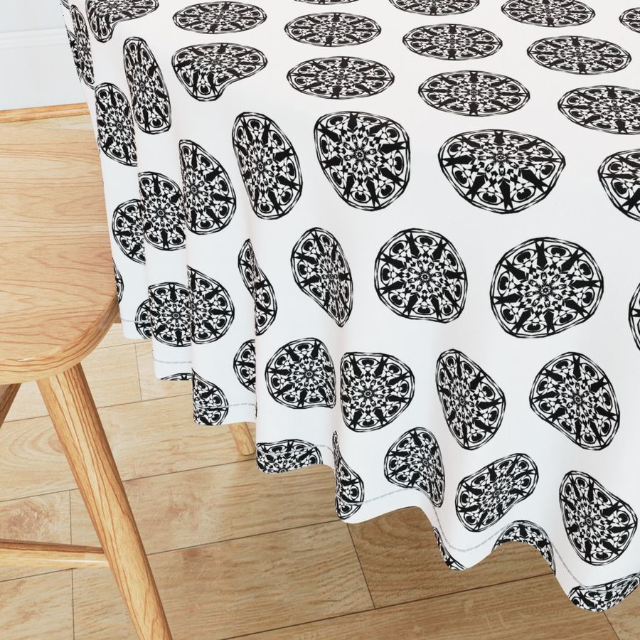 HOME_GOOD_ROUND_TABLE_CLOTH