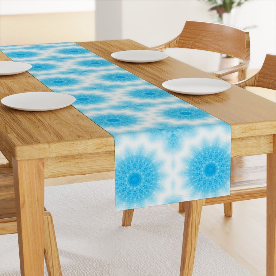 HOME_GOOD_TABLE_RUNNER