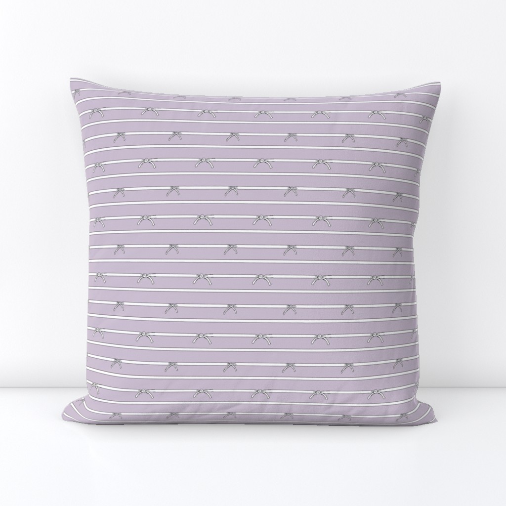 Knotted Stripe in Lavender Ice