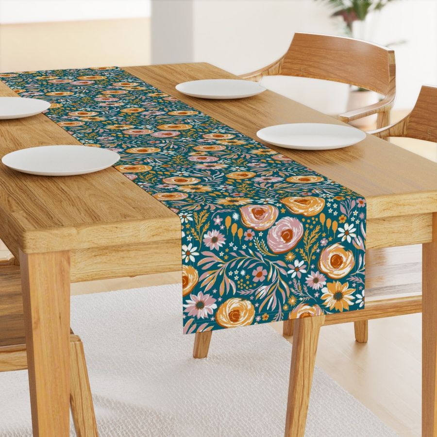 HOME_GOOD_TABLE_RUNNER