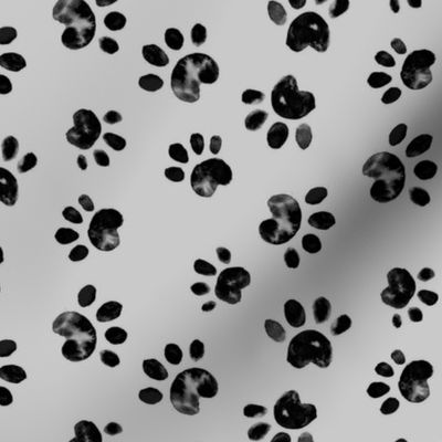 17-14B Black Paw Print on Gray 