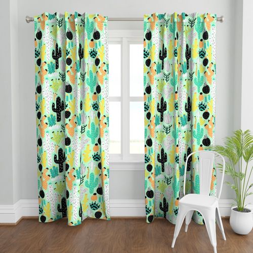 HOME_GOOD_CURTAIN_PANEL