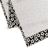 Square Flowers, black, cream