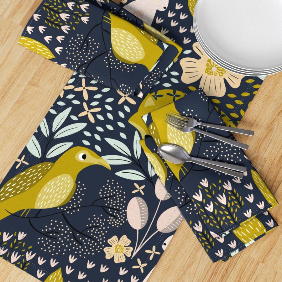 HOME_GOOD_TABLE_RUNNER