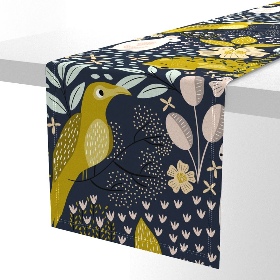 HOME_GOOD_TABLE_RUNNER