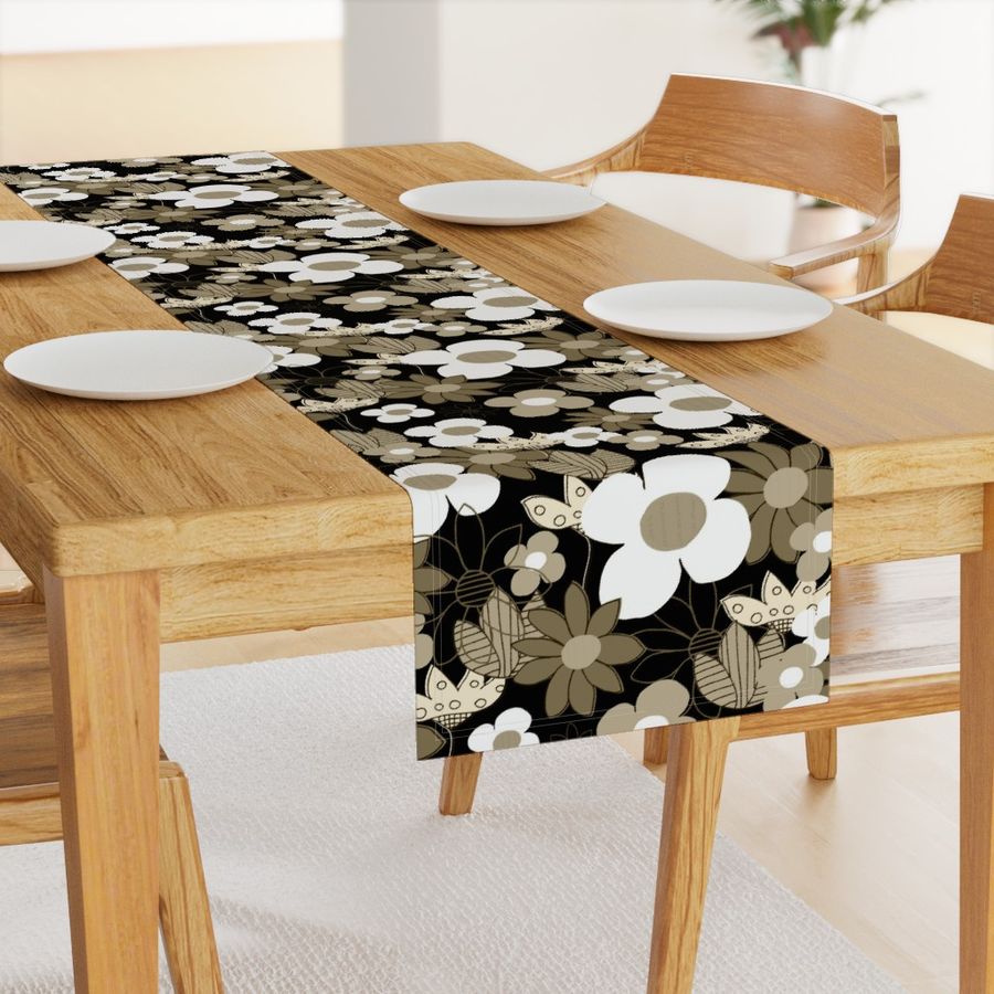 HOME_GOOD_TABLE_RUNNER