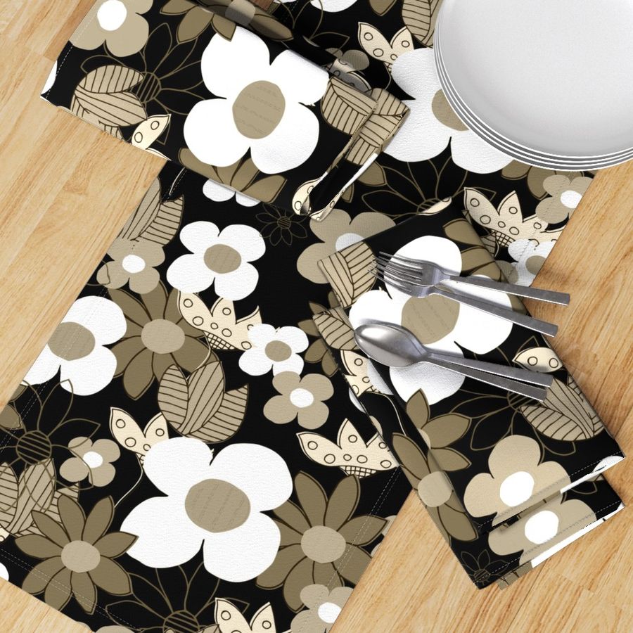 HOME_GOOD_TABLE_RUNNER