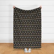 Trotting Pugs border vertical - black