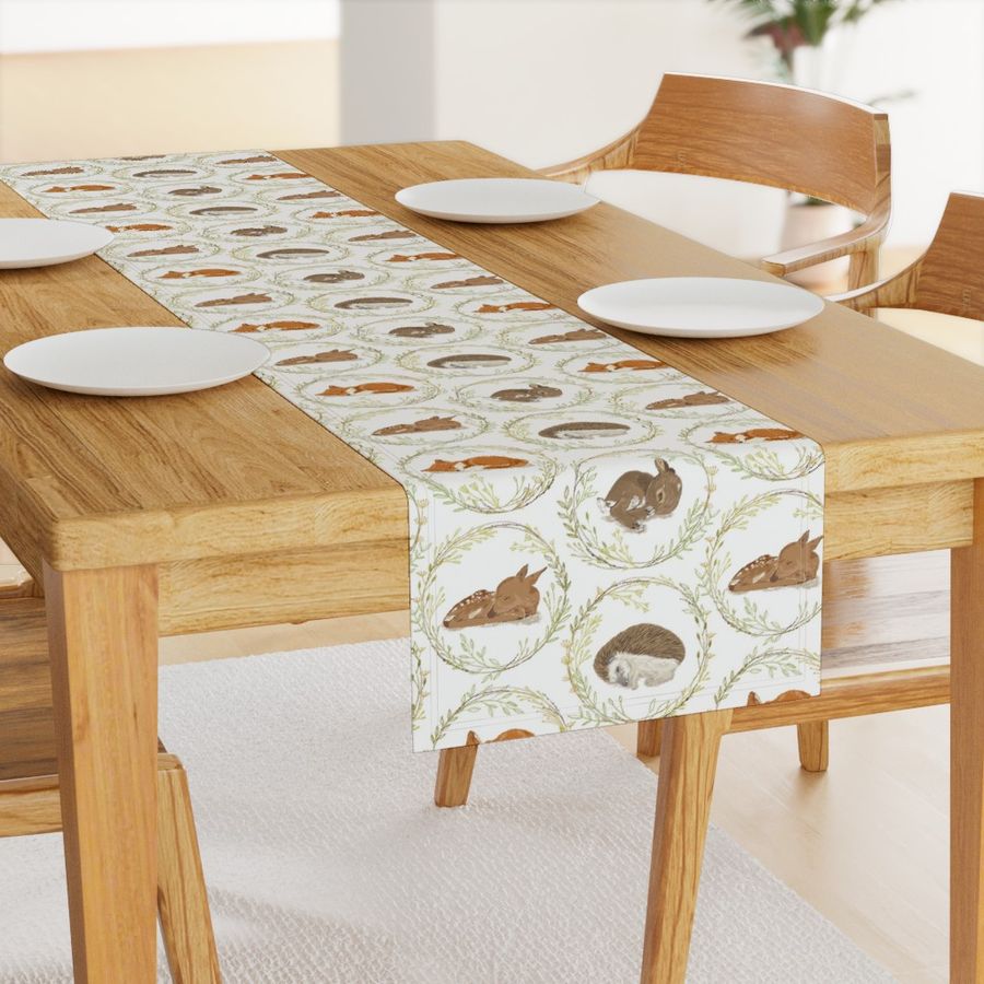 HOME_GOOD_TABLE_RUNNER