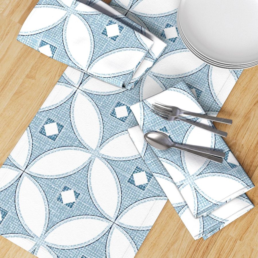 HOME_GOOD_TABLE_RUNNER