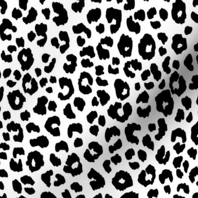 Leopard Black  & White