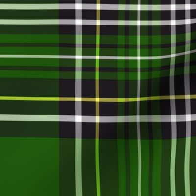 green and black tartan plaid 8x8