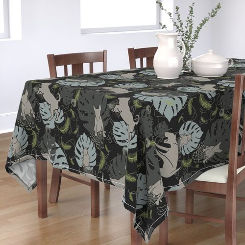 HOME_GOOD_RECTANGULAR_TABLE_CLOTH