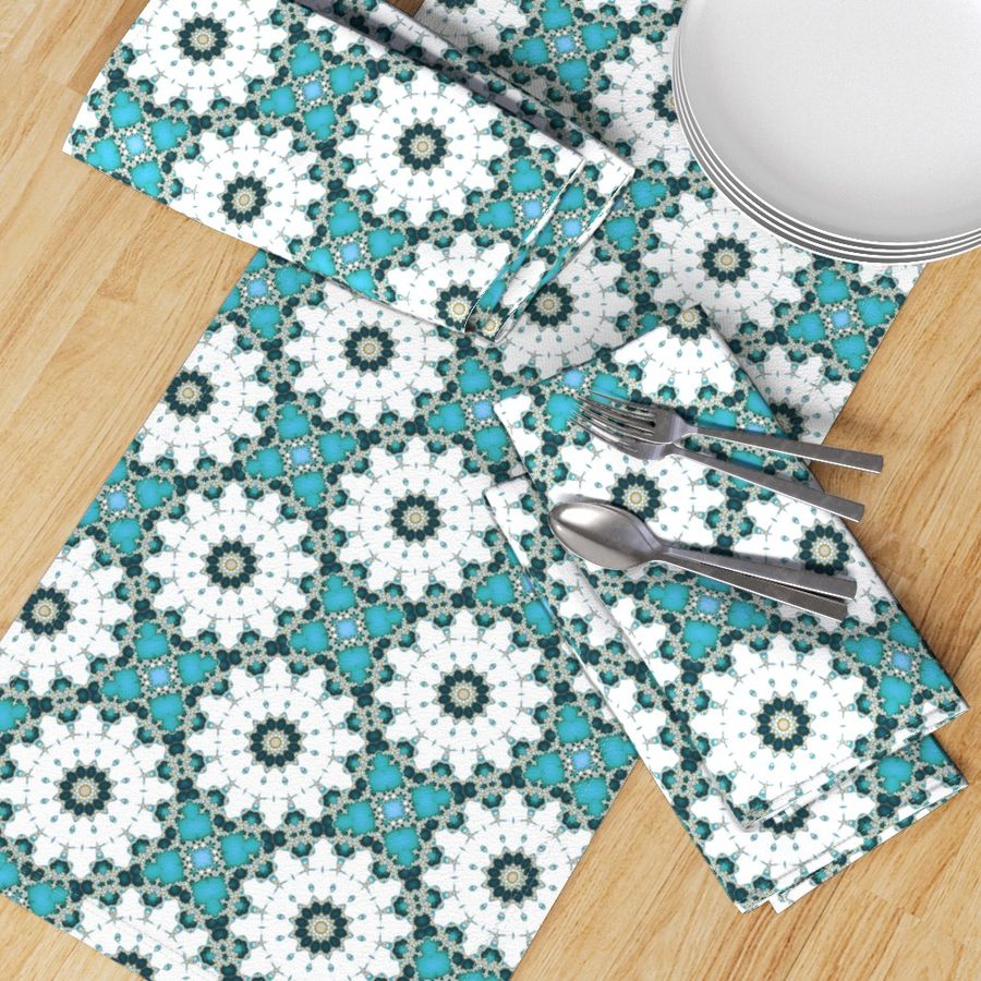 HOME_GOOD_TABLE_RUNNER