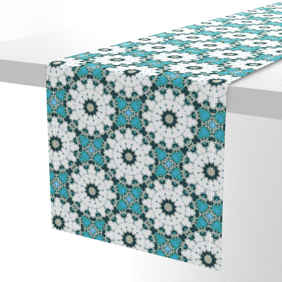 HOME_GOOD_TABLE_RUNNER