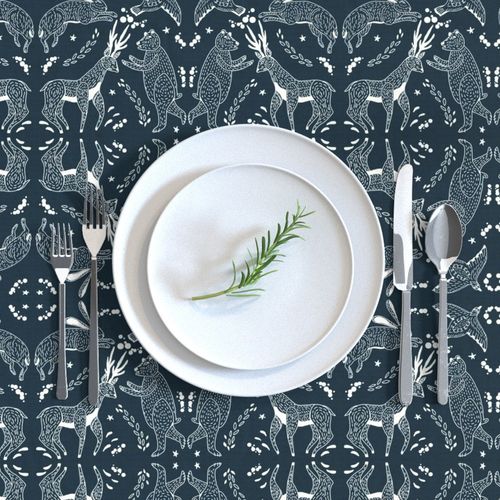 HOME_GOOD_RECTANGULAR_TABLE_CLOTH