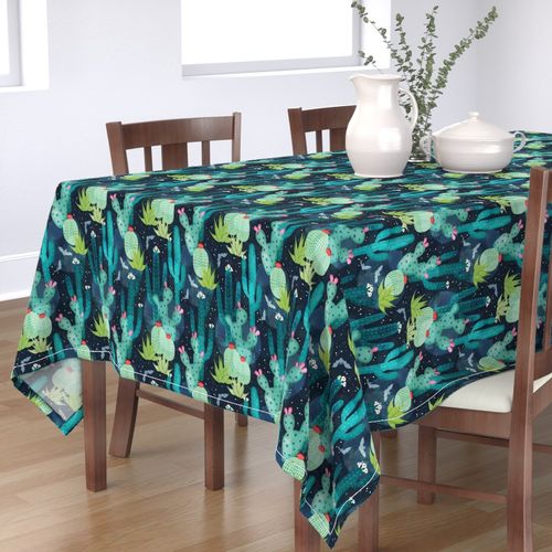 HOME_GOOD_RECTANGULAR_TABLE_CLOTH