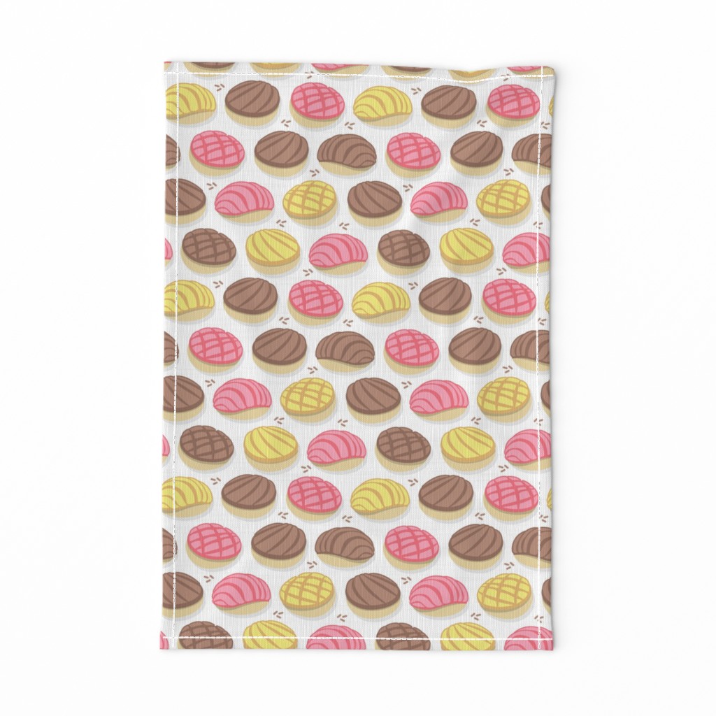 Small scale // Mexican conchas // white background pink yellow & brown shells