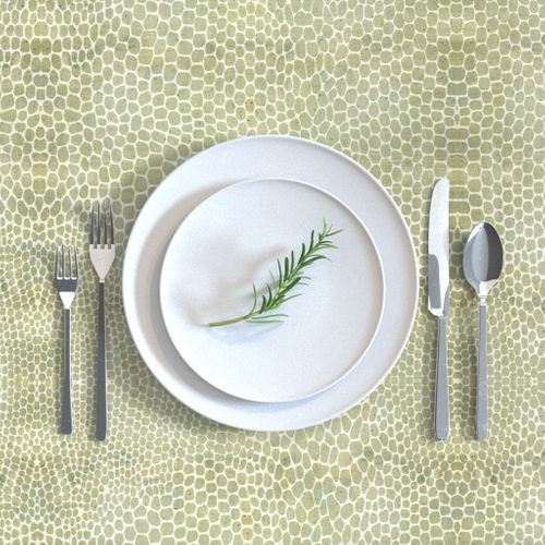 HOME_GOOD_RECTANGULAR_TABLE_CLOTH