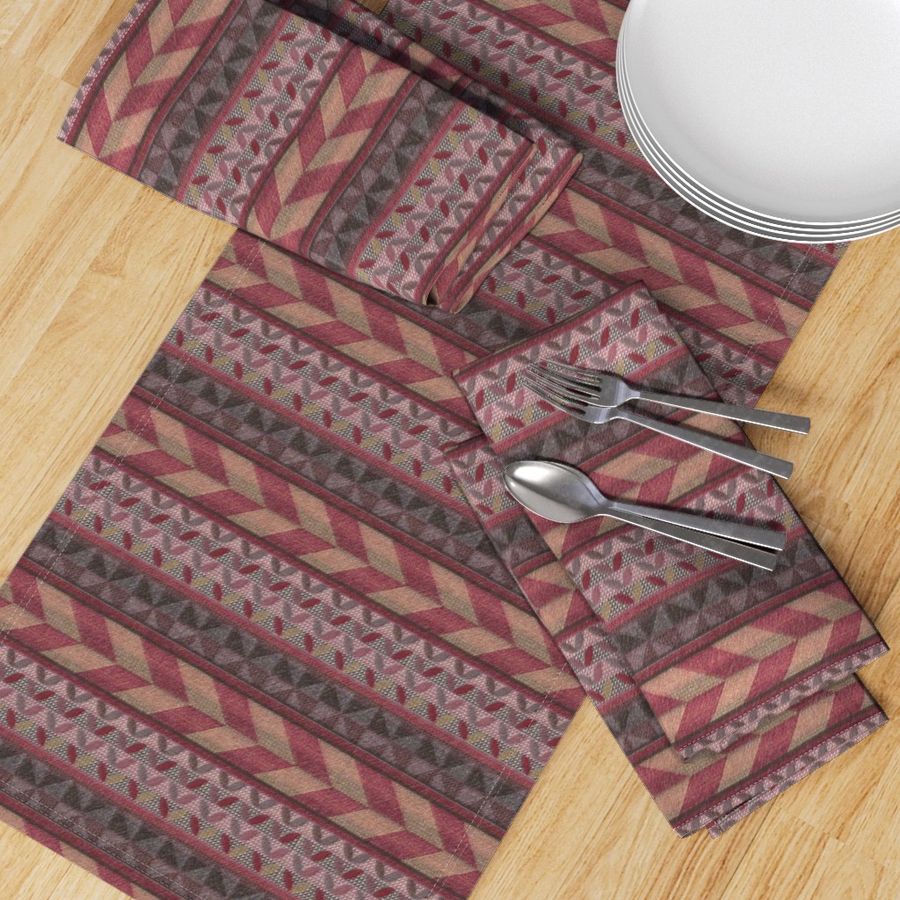 HOME_GOOD_TABLE_RUNNER