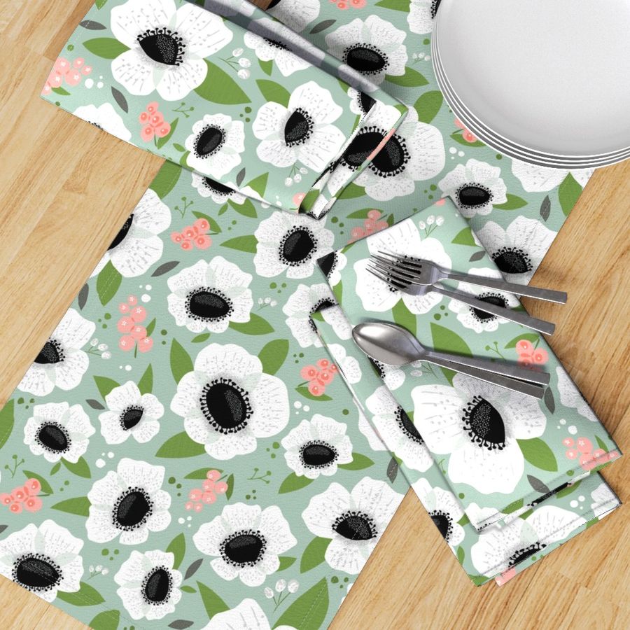 HOME_GOOD_TABLE_RUNNER