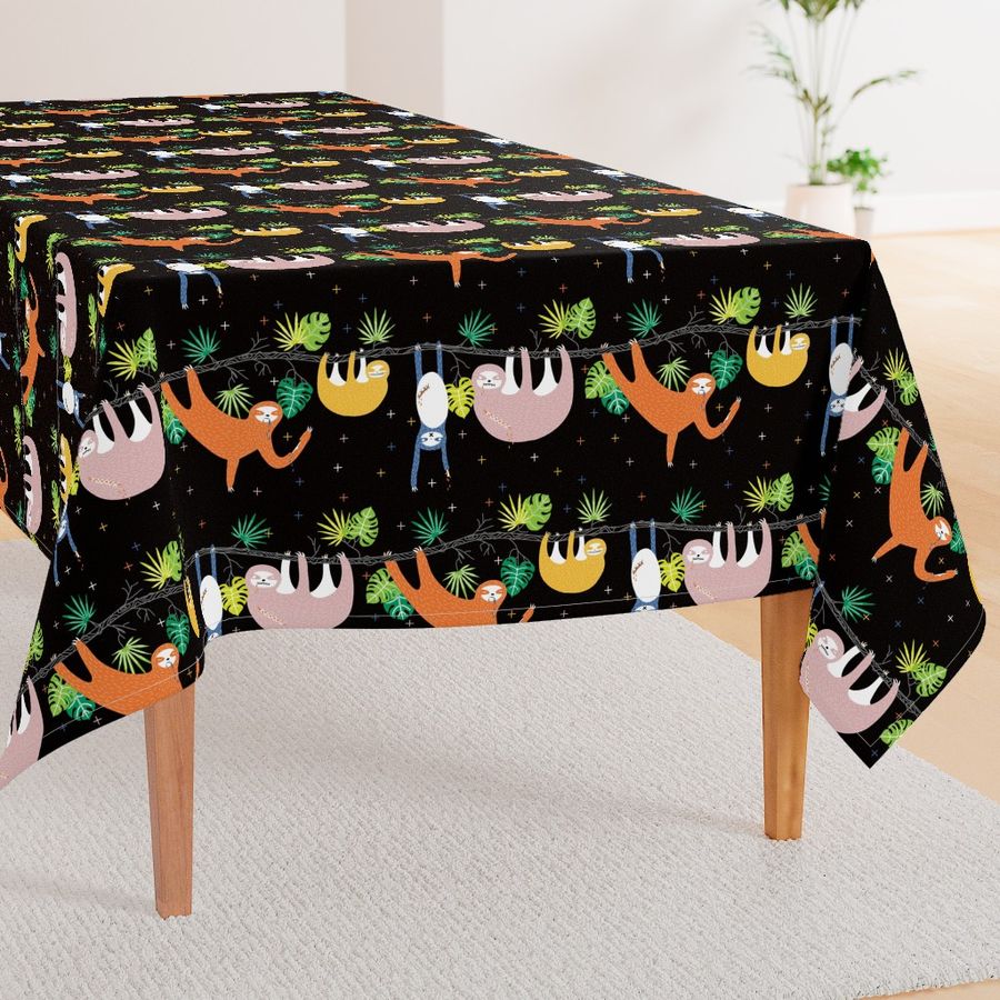 HOME_GOOD_RECTANGULAR_TABLE_CLOTH