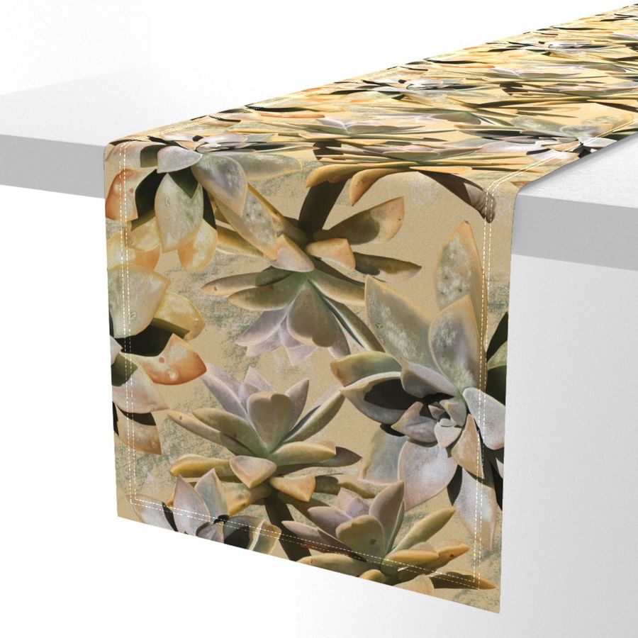 HOME_GOOD_TABLE_RUNNER