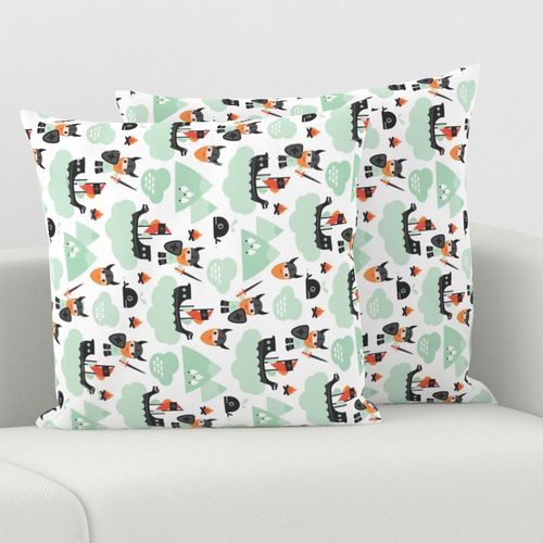 HOME_GOOD_SQUARE_THROW_PILLOW