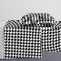 Houndstooth Check // Black & White ((Tiny))