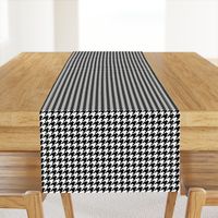 Houndstooth Check // Black & White ((Tiny))