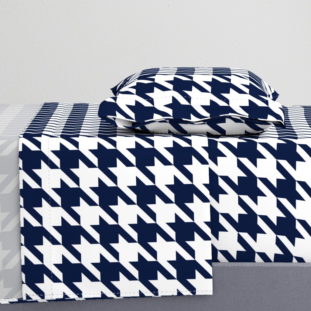 Houndstooth Check // Navy & White ((Medium))