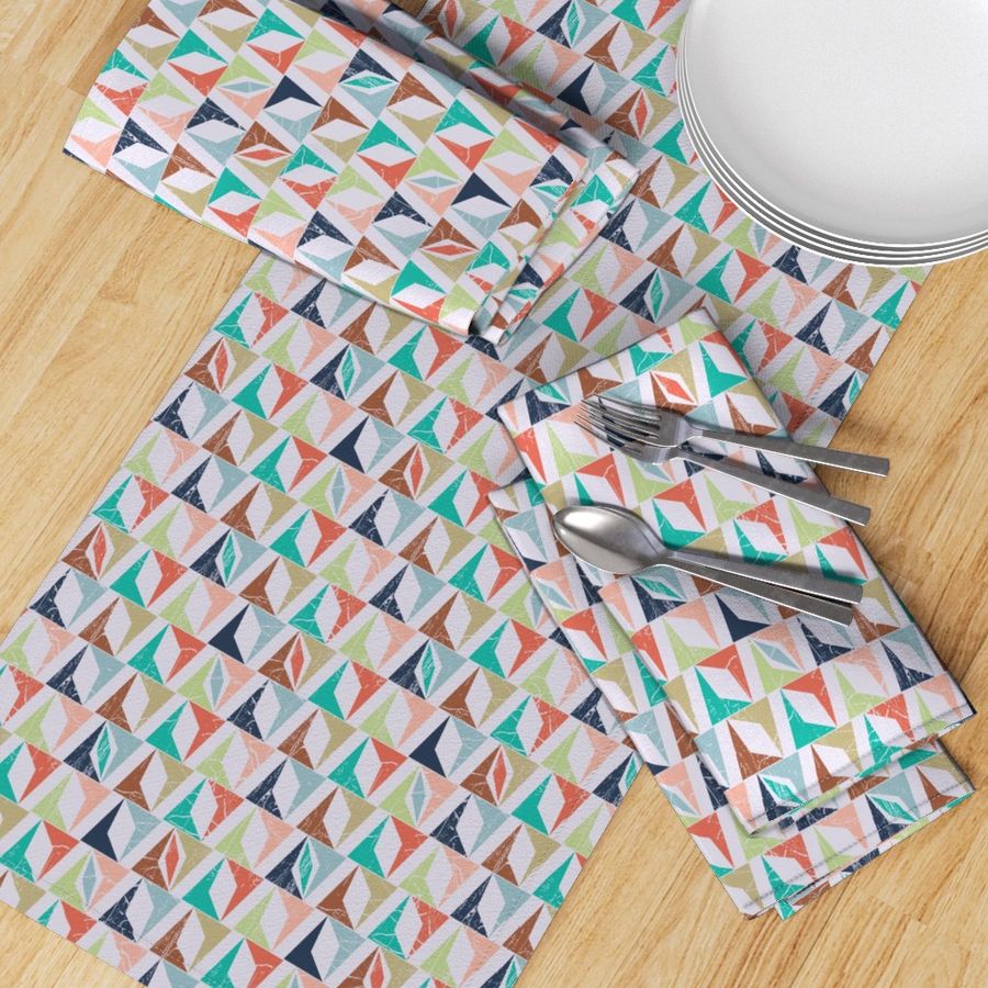 HOME_GOOD_TABLE_RUNNER