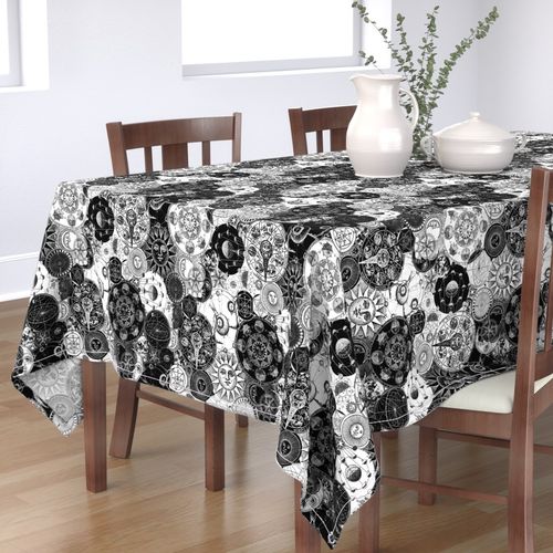 HOME_GOOD_RECTANGULAR_TABLE_CLOTH