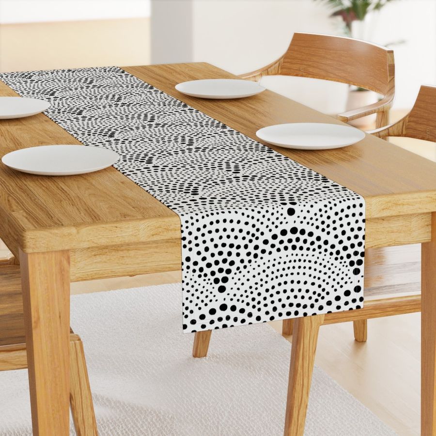 HOME_GOOD_TABLE_RUNNER