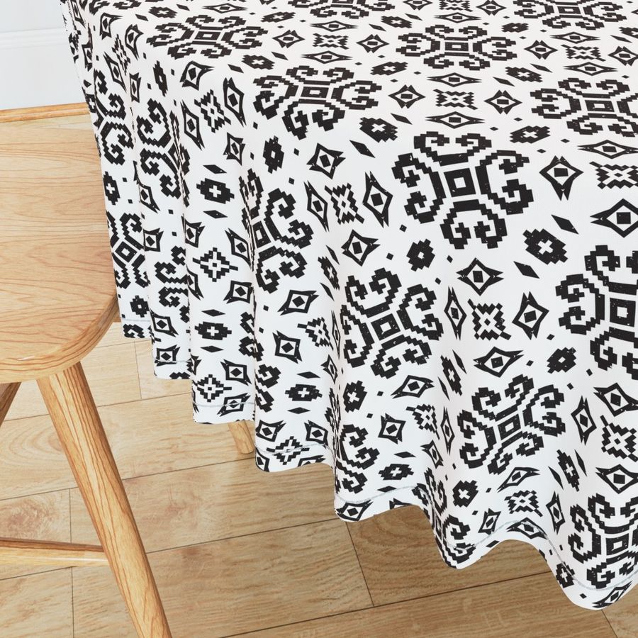 HOME_GOOD_ROUND_TABLE_CLOTH