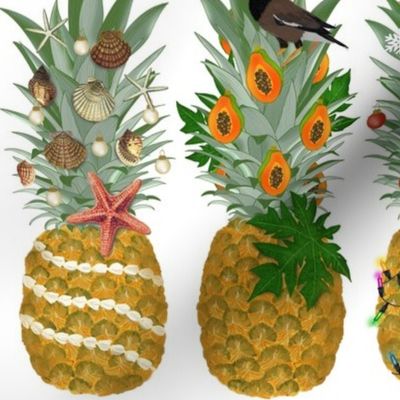 Pineapple Holiday Tree small scale