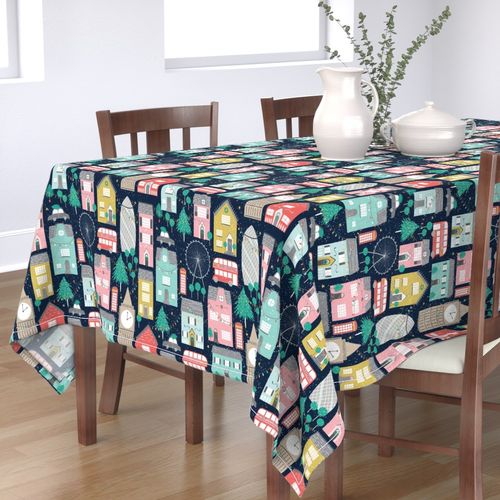 HOME_GOOD_RECTANGULAR_TABLE_CLOTH