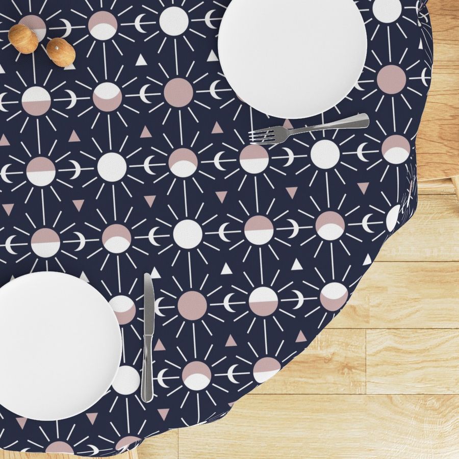 HOME_GOOD_ROUND_TABLE_CLOTH