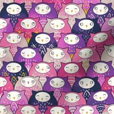 Find a cat in a parliament of owls (pink)