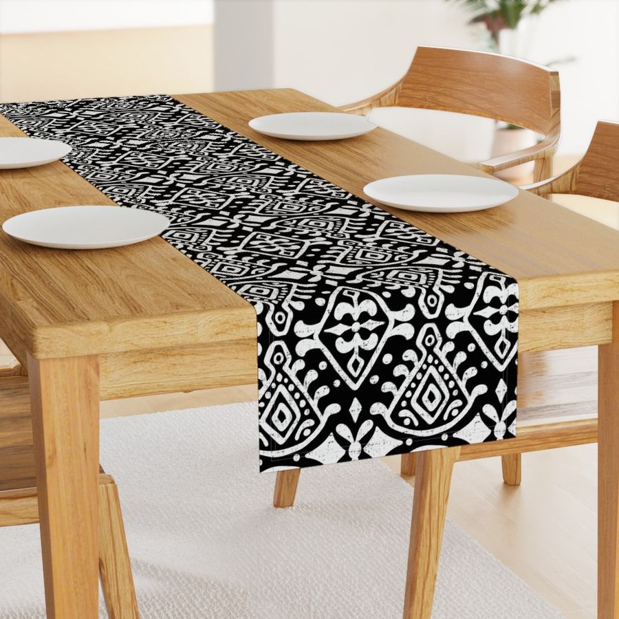 HOME_GOOD_TABLE_RUNNER