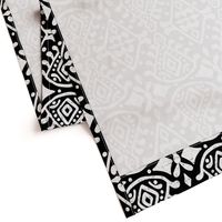 Zara - Jumbo Scale Black & White Geometric