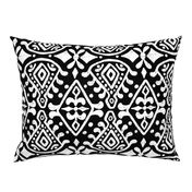 Zara - Jumbo Scale Black & White Geometric