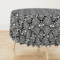 Zara - Jumbo Scale Black & White Geometric