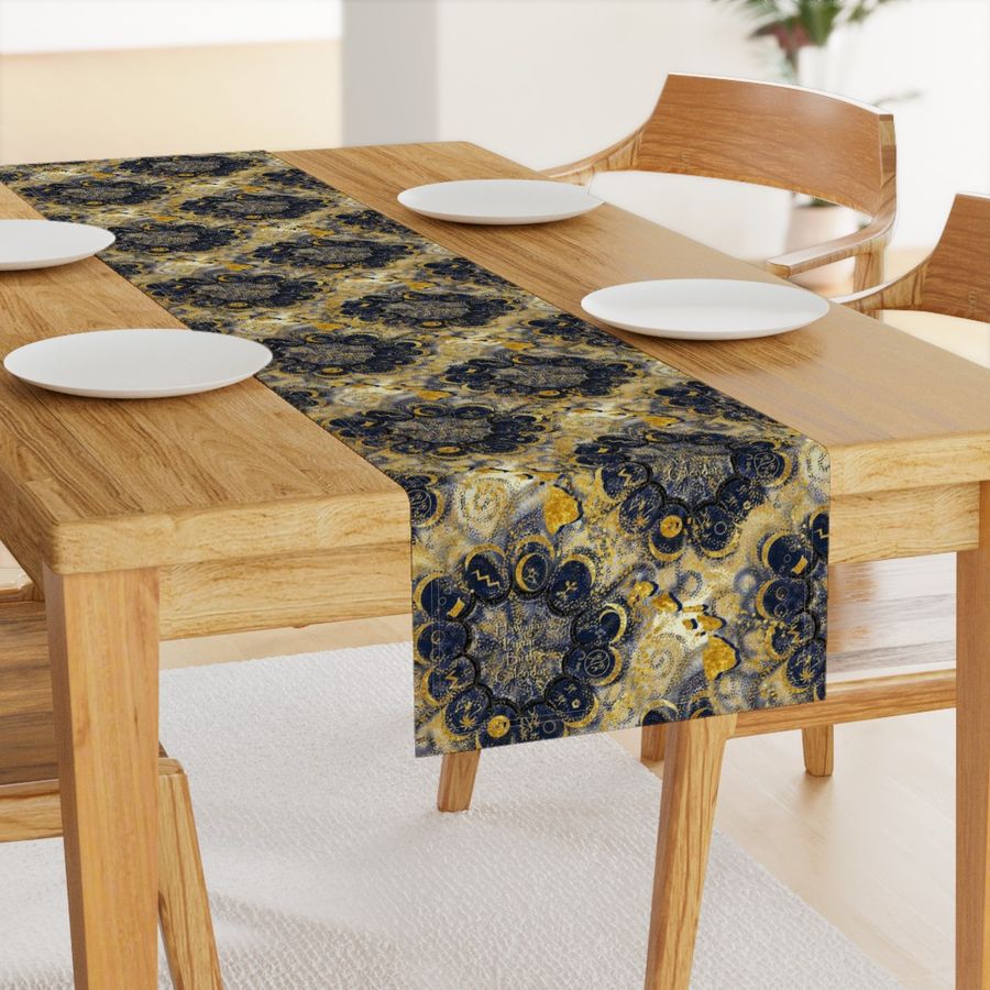 HOME_GOOD_TABLE_RUNNER